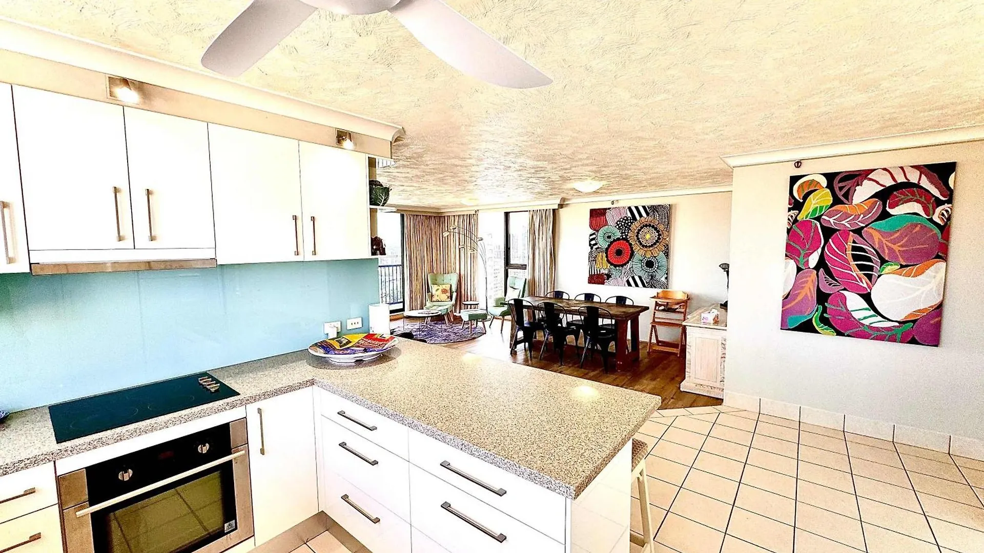 2 Bdrm Apt In 'Aquarius' Surfers Broadbeach Gold Coast Lejlighed